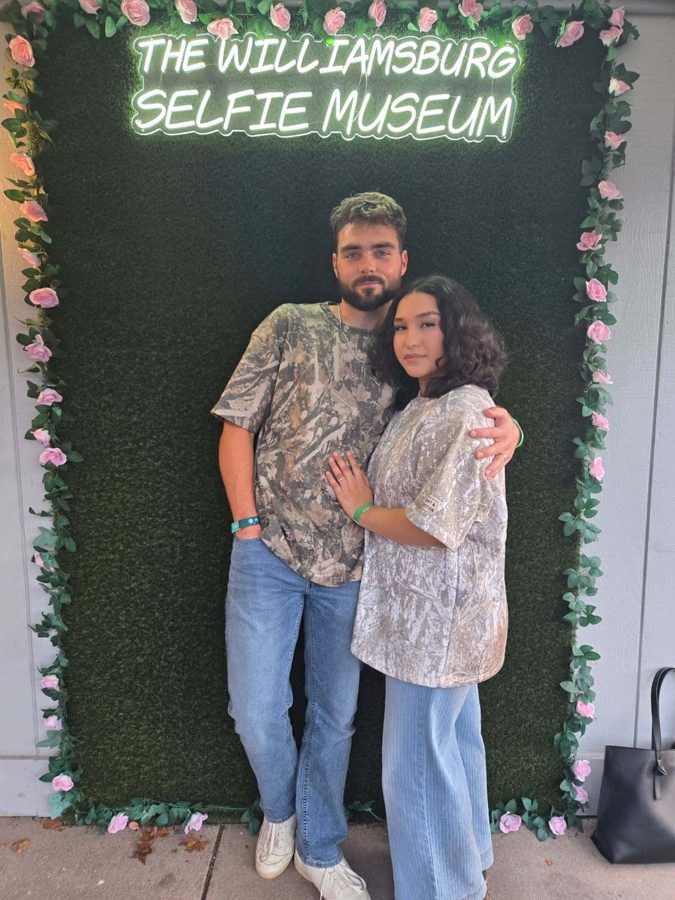 Guests posing at The Williamsburg Selfie Museum, photo 5